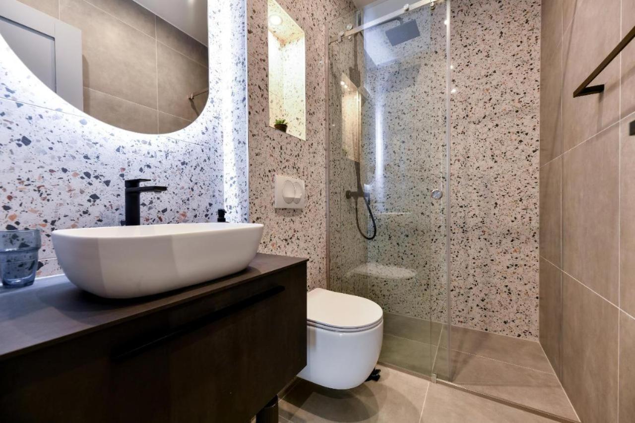 Maris Accommodation By Belmont Realty Zadar Bagian luar foto