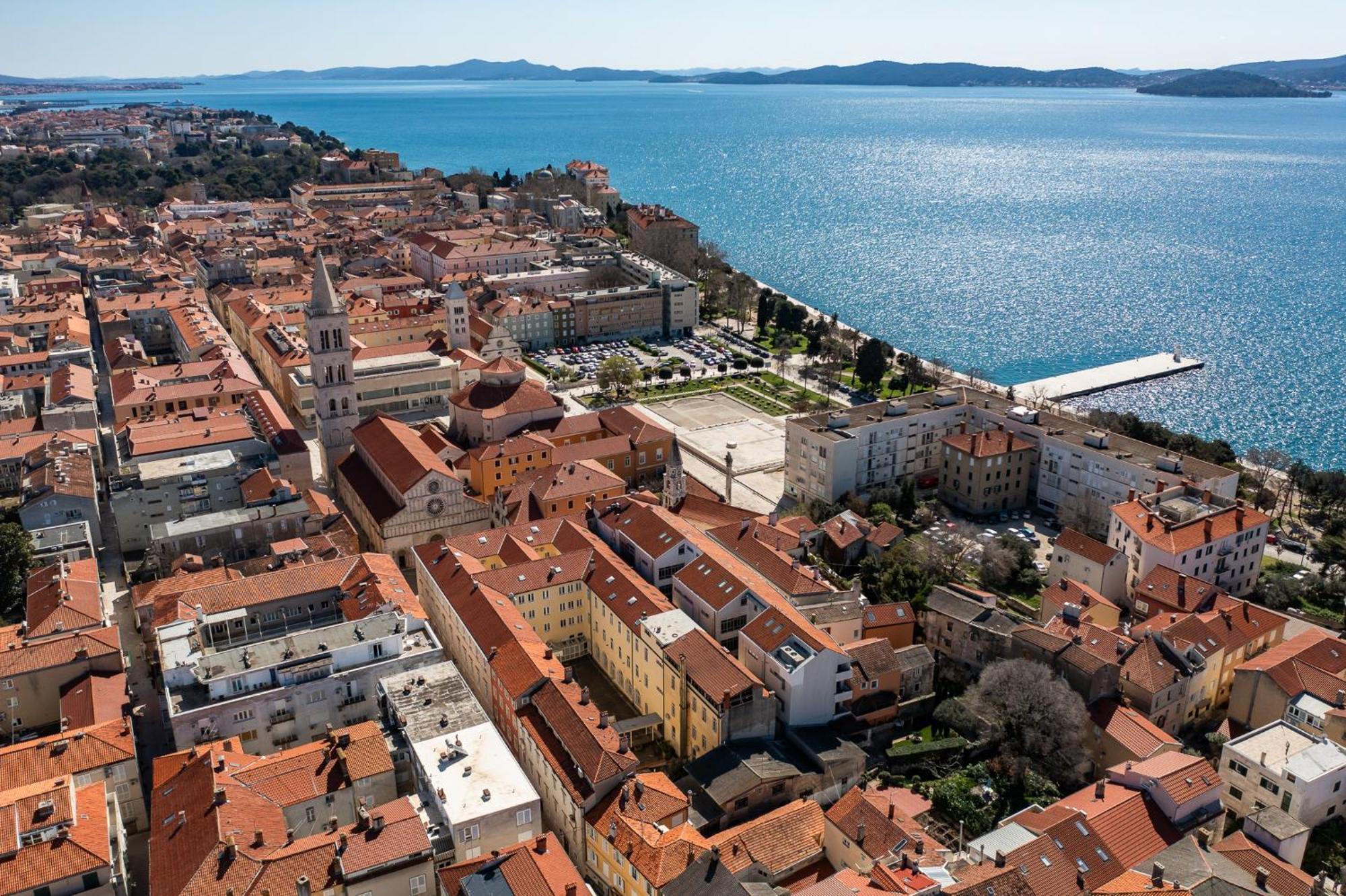 Maris Accommodation By Belmont Realty Zadar Bagian luar foto