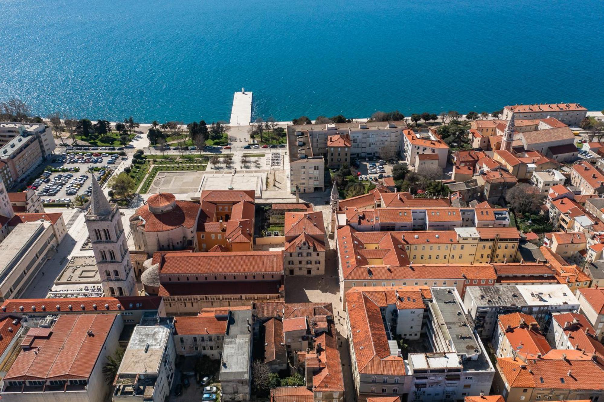 Maris Accommodation By Belmont Realty Zadar Bagian luar foto